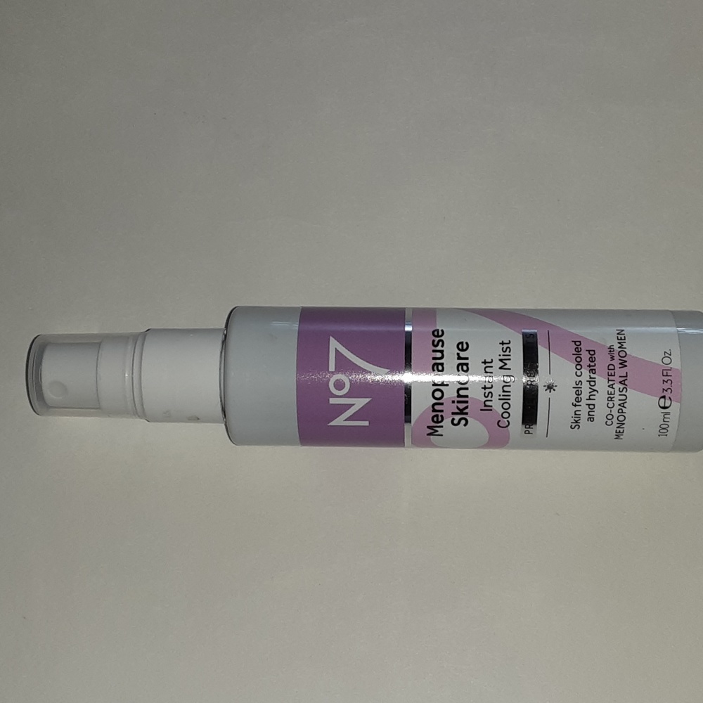 No. 7 Menopause Skincare Instant Cooling Mist 100 ML -3.3 oz.